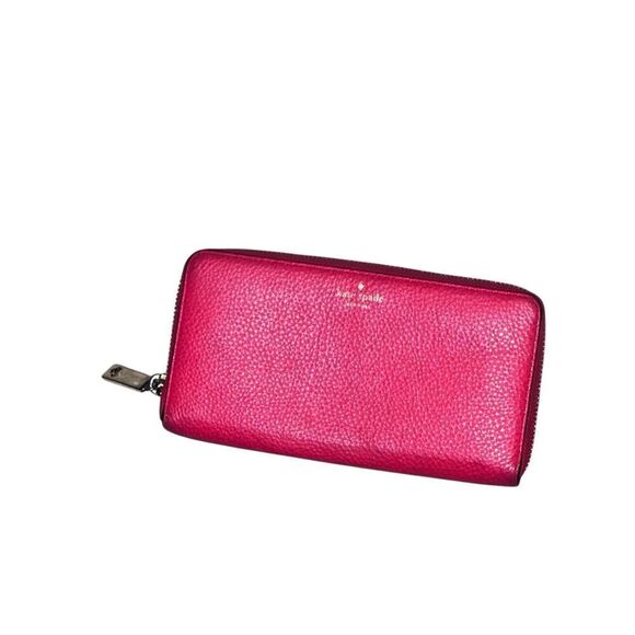 kate spade Handbags - Beautiful Kate Spade Wallet Plenty Of Storage Wallet One Size Deep Hibiscus zip